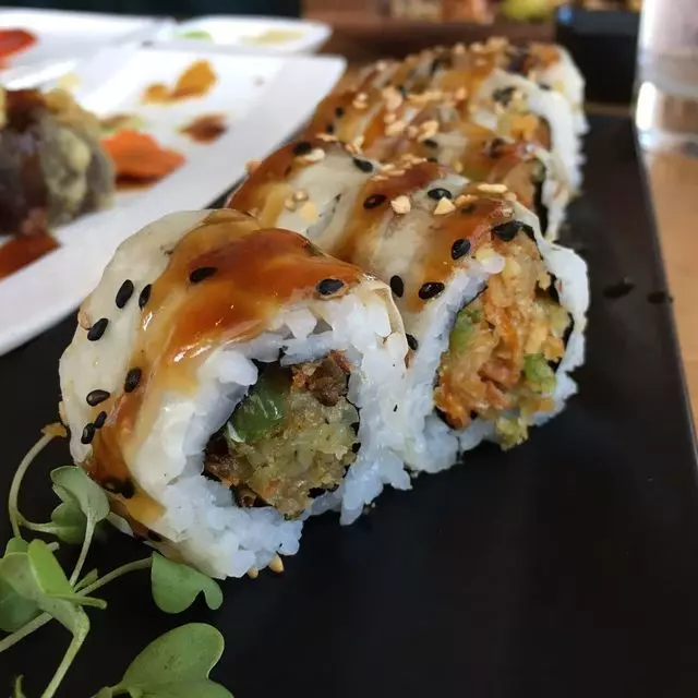 Shizen Vegan Sushi Bar & Izakaya