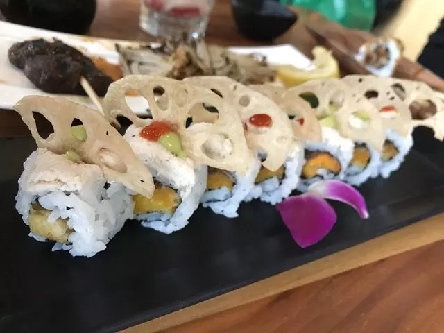 Shizen Vegan Sushi Bar & Izakaya