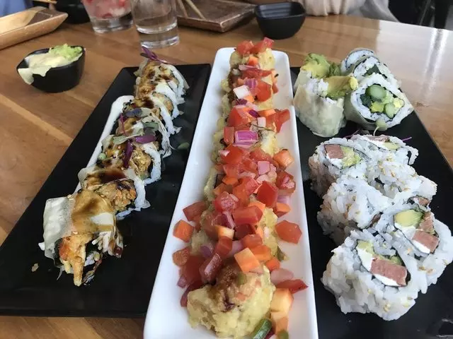Shizen Vegan Sushi Bar & Izakaya