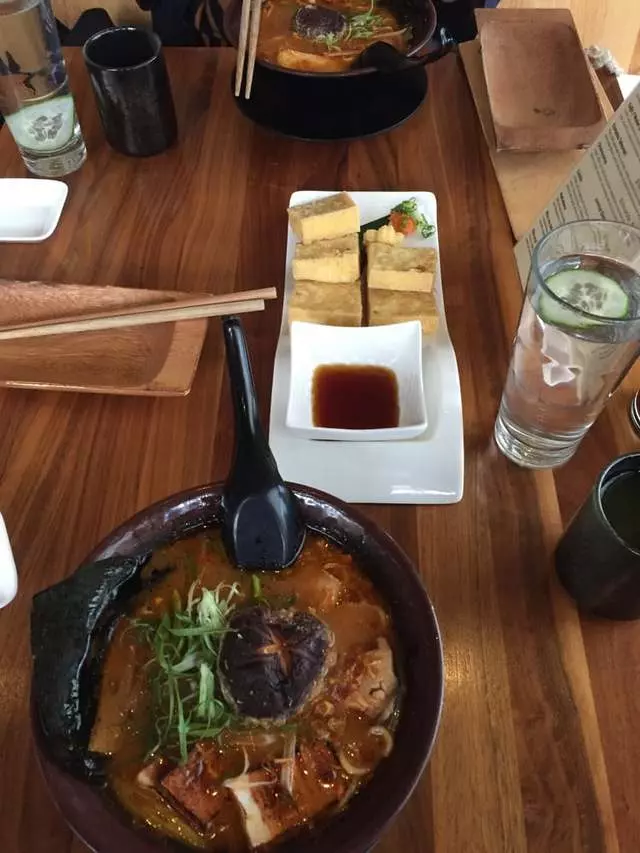 Shizen Vegan Sushi Bar & Izakaya