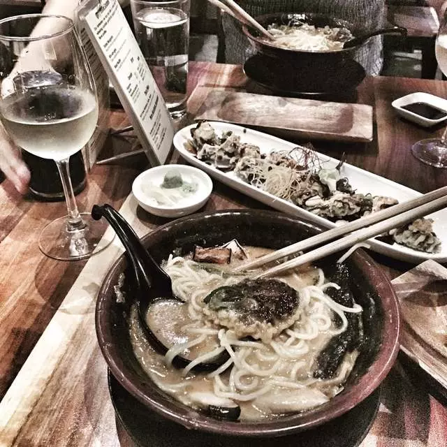Shizen Vegan Sushi Bar & Izakaya