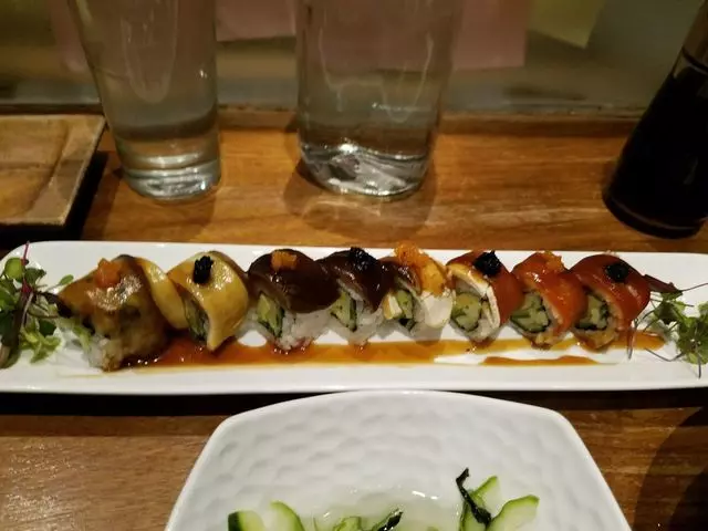 Shizen Vegan Sushi Bar & Izakaya