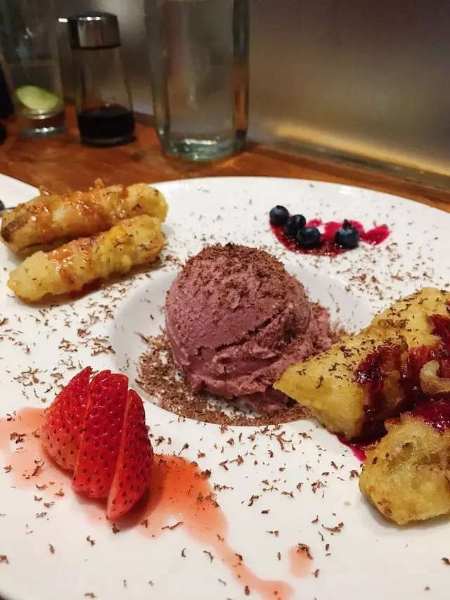 Shizen Vegan Sushi Bar & Izakaya