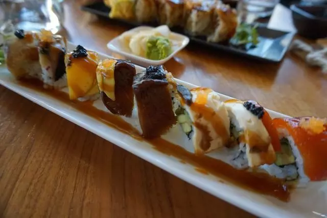 Shizen Vegan Sushi Bar & Izakaya