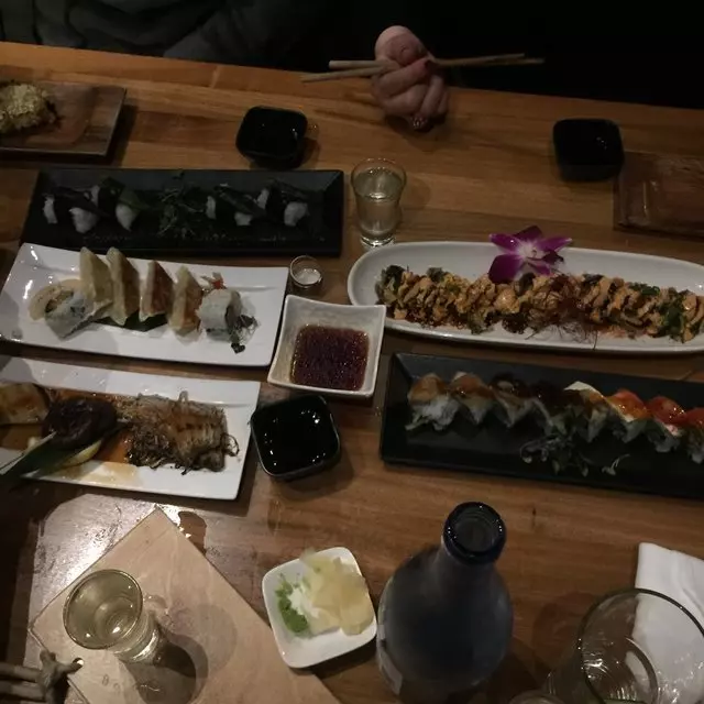 Shizen Vegan Sushi Bar & Izakaya
