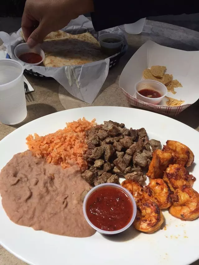 Dos Piñas