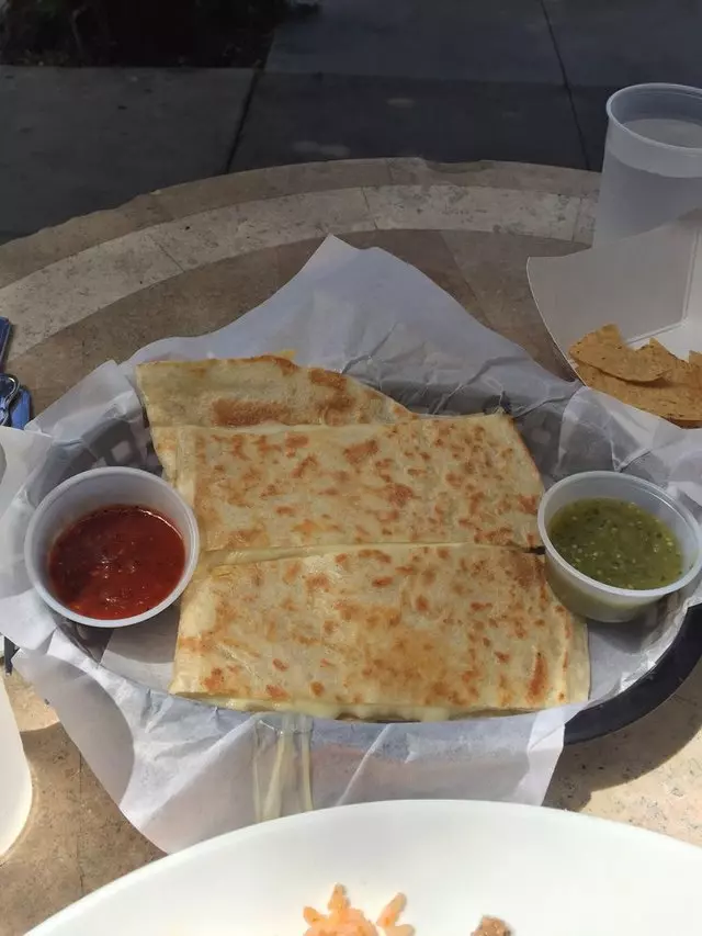 Dos Piñas