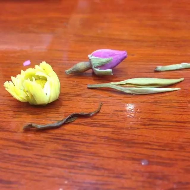 Vital Tea Leaf