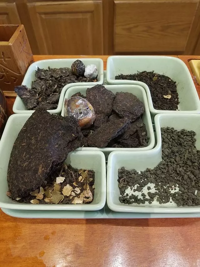 Vital Tea Leaf