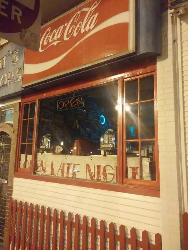 It’s Tops Coffee Shop