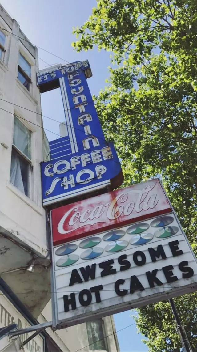 It’s Tops Coffee Shop
