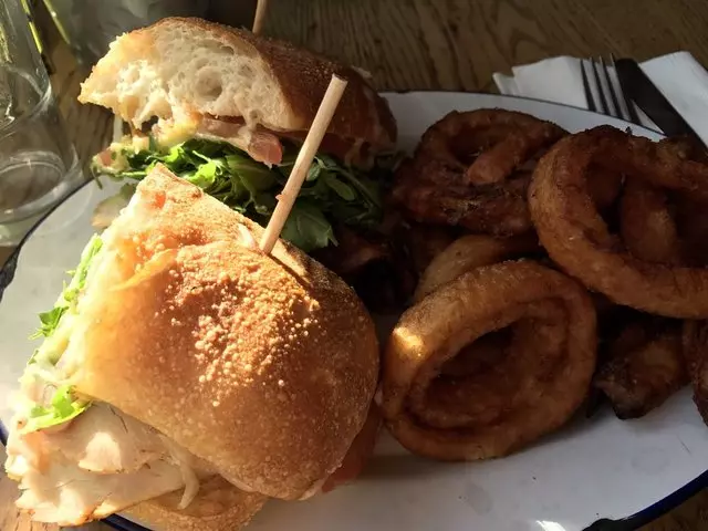 Brickhouse Cafe