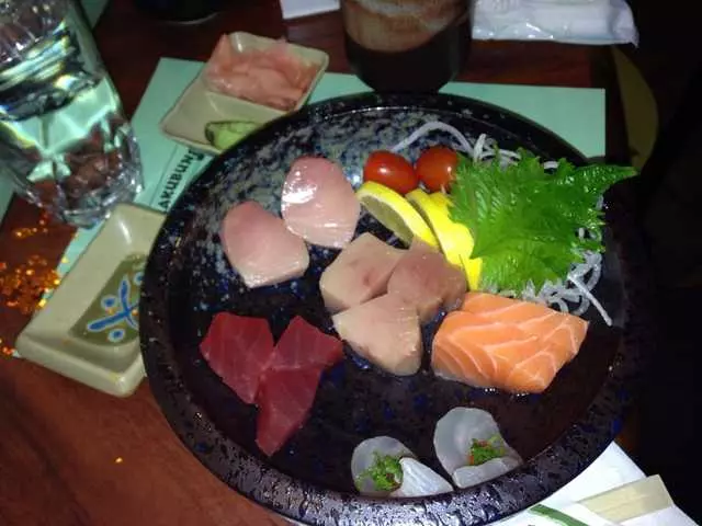 Warakubune Sushi