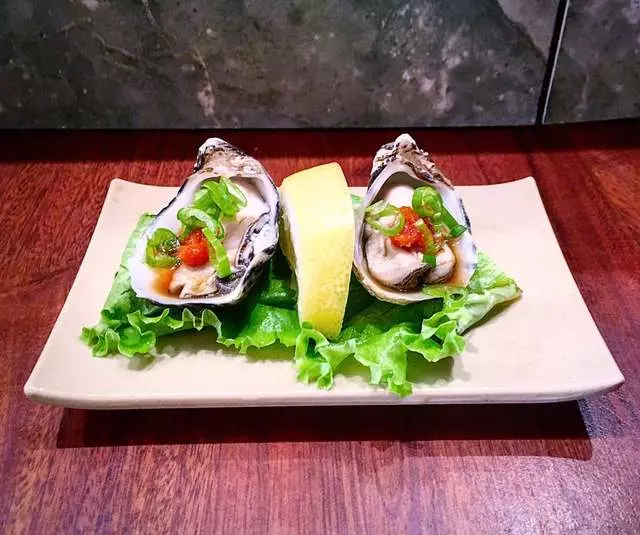 Warakubune Sushi