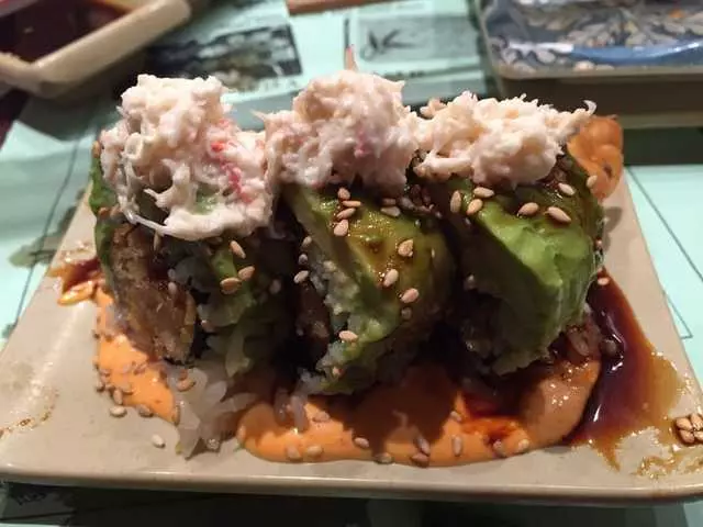 Warakubune Sushi