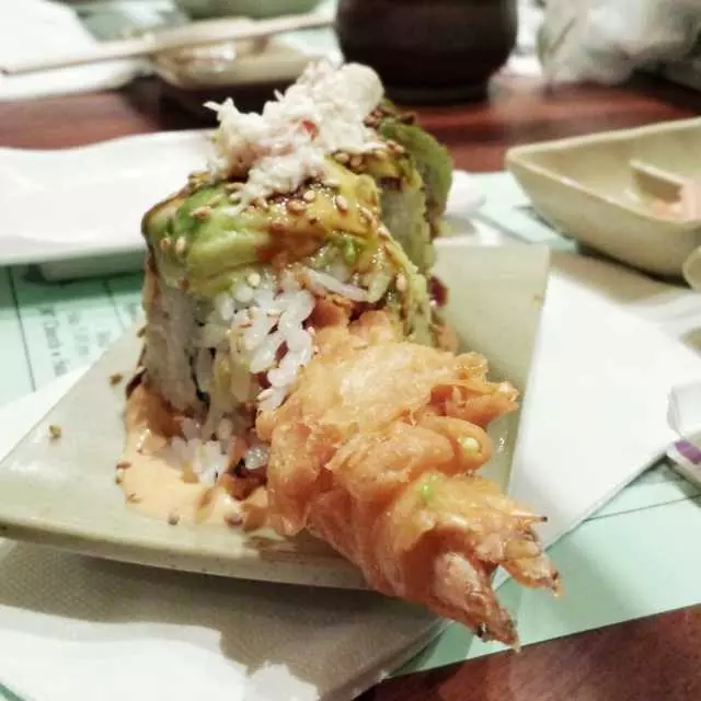 Warakubune Sushi