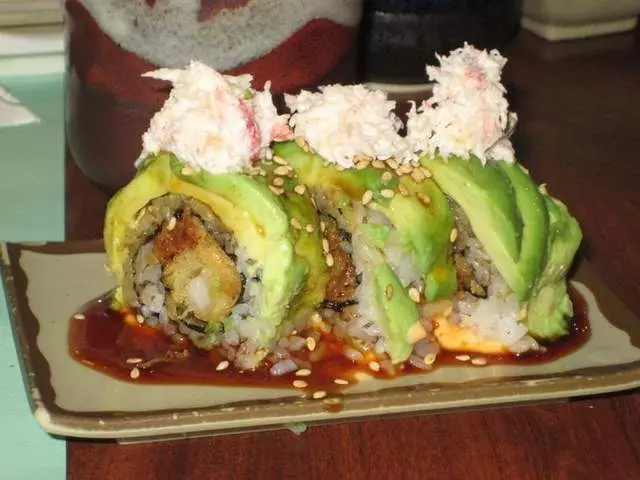 Warakubune Sushi
