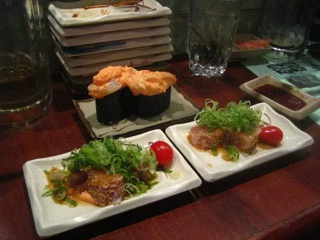 Warakubune Sushi