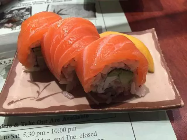 Warakubune Sushi