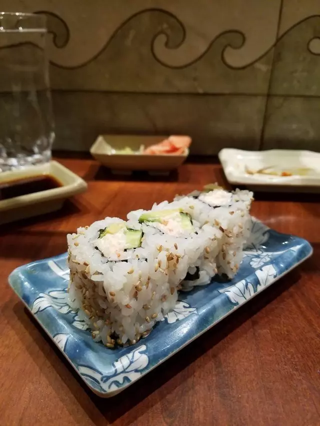 Warakubune Sushi
