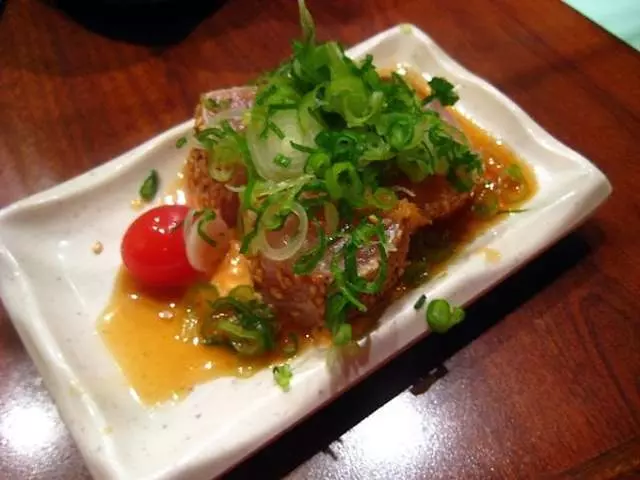 Warakubune Sushi