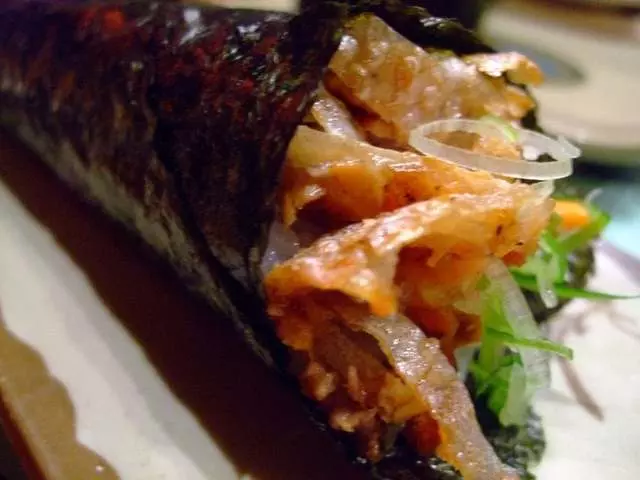 Warakubune Sushi