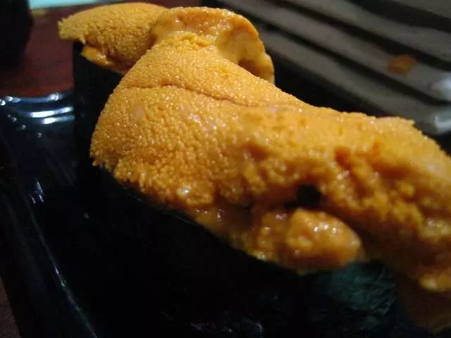 Warakubune Sushi