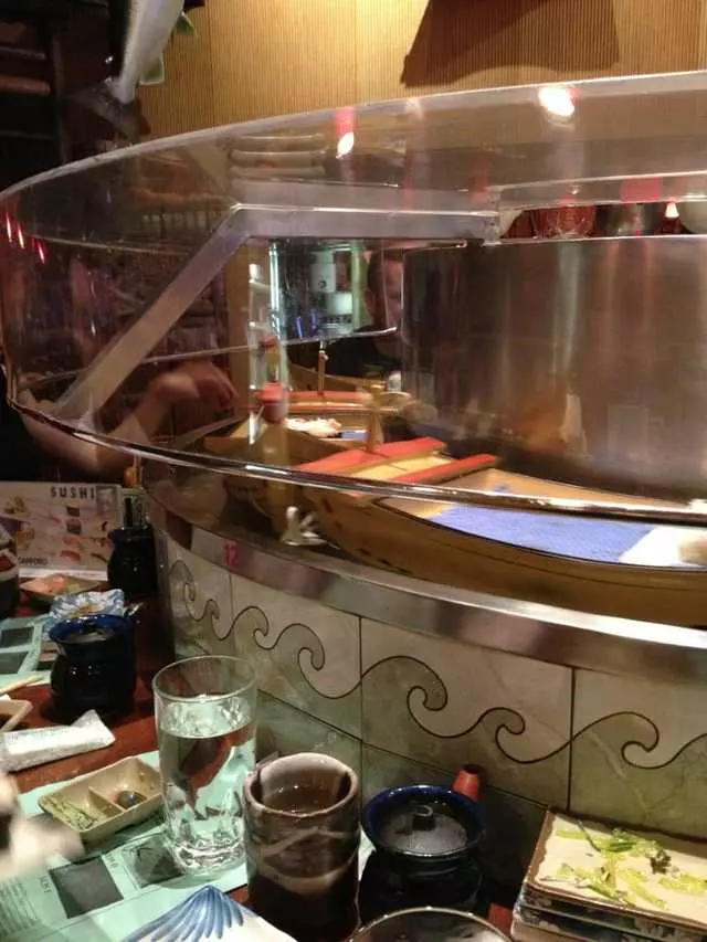 Warakubune Sushi