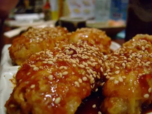 Warakubune Sushi