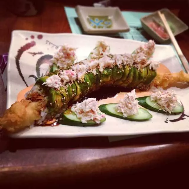 Warakubune Sushi