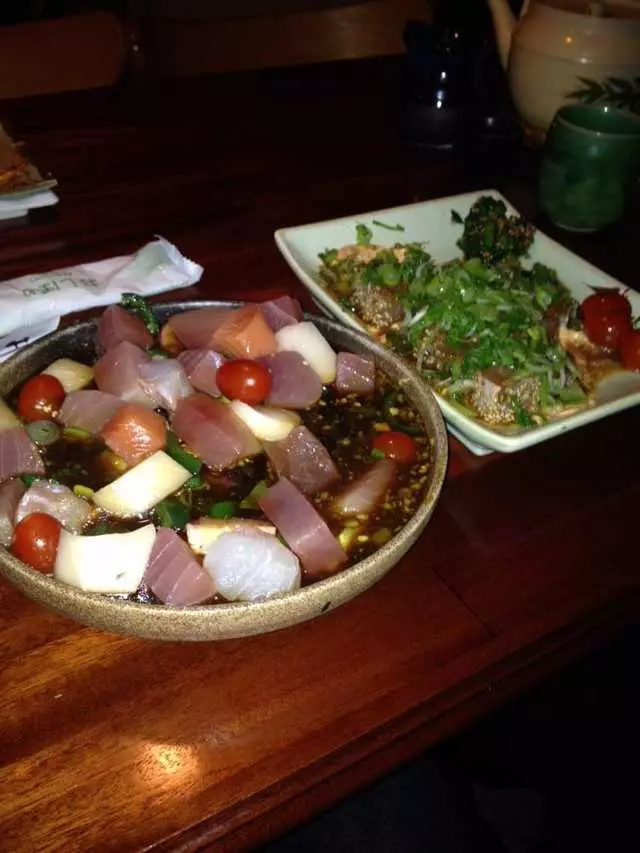 Warakubune Sushi