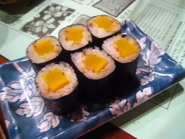 Warakubune Sushi