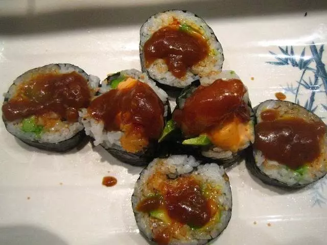 Warakubune Sushi