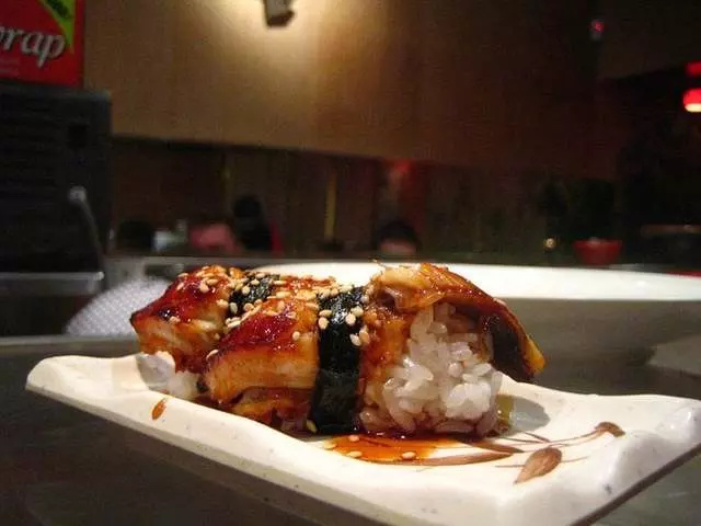 Warakubune Sushi