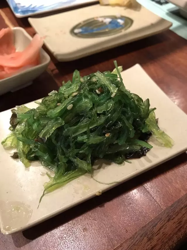 Warakubune Sushi