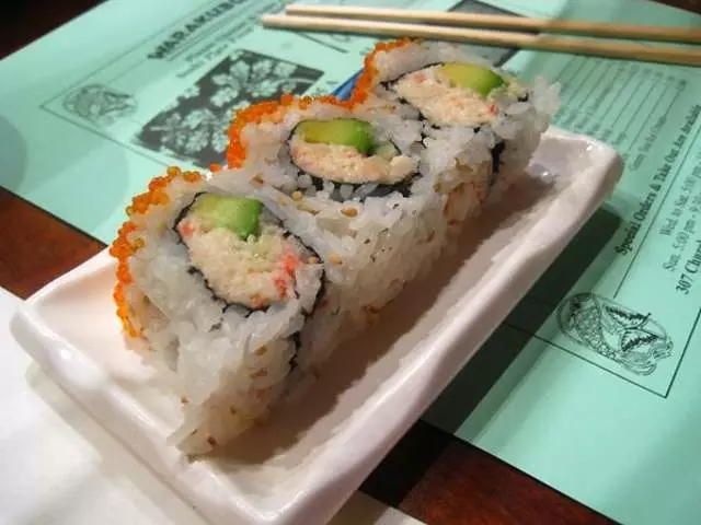 Warakubune Sushi