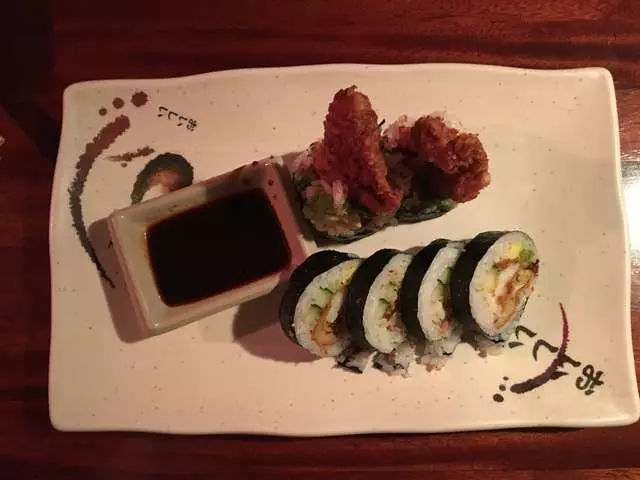 Warakubune Sushi