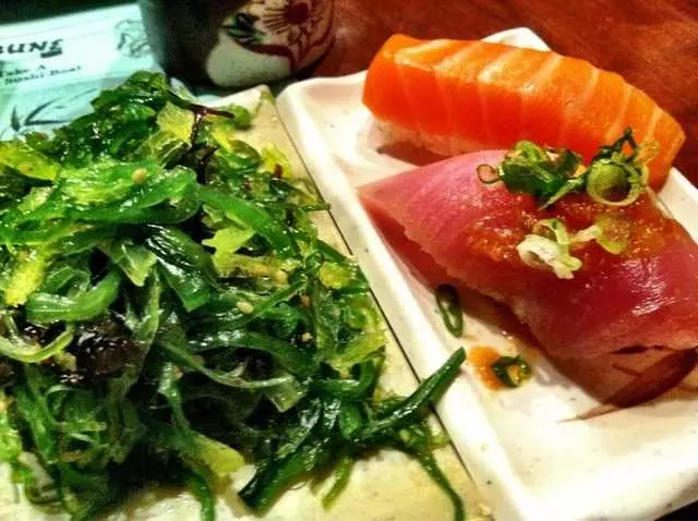 Warakubune Sushi