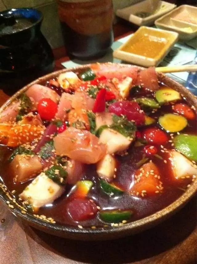 Warakubune Sushi