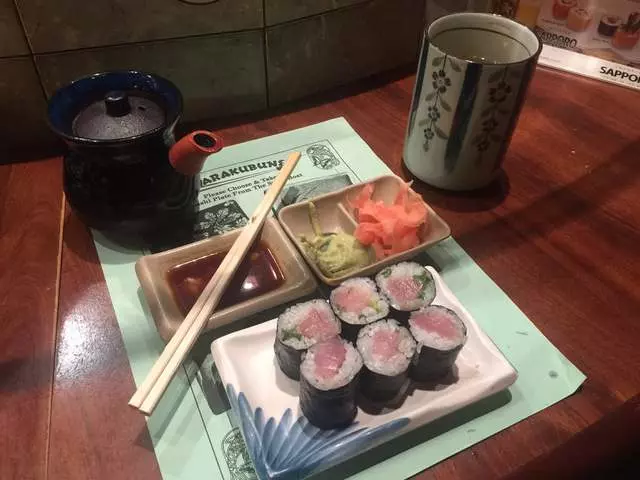 Warakubune Sushi