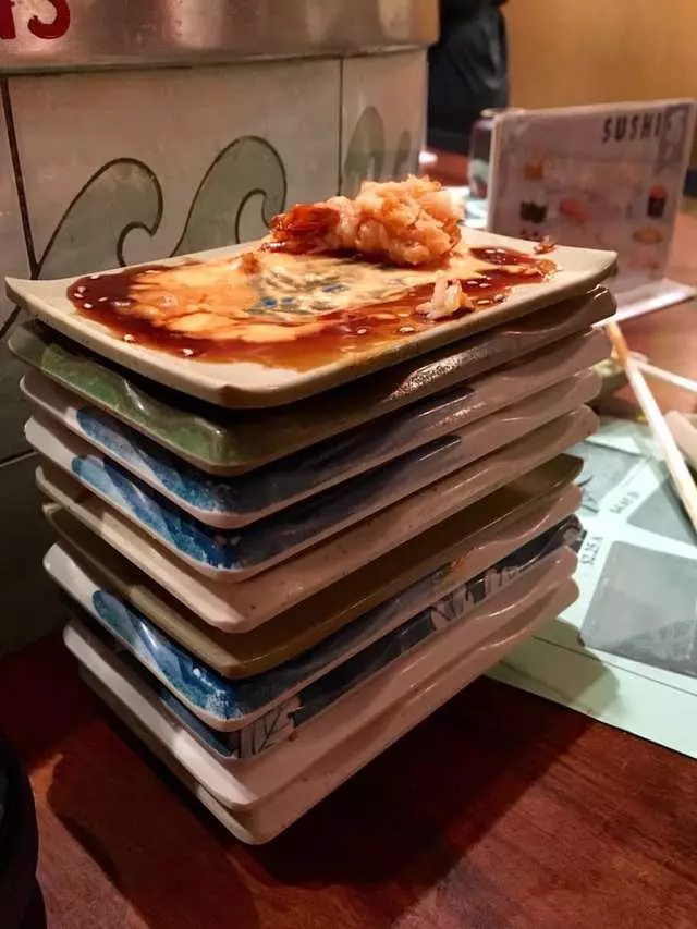 Warakubune Sushi