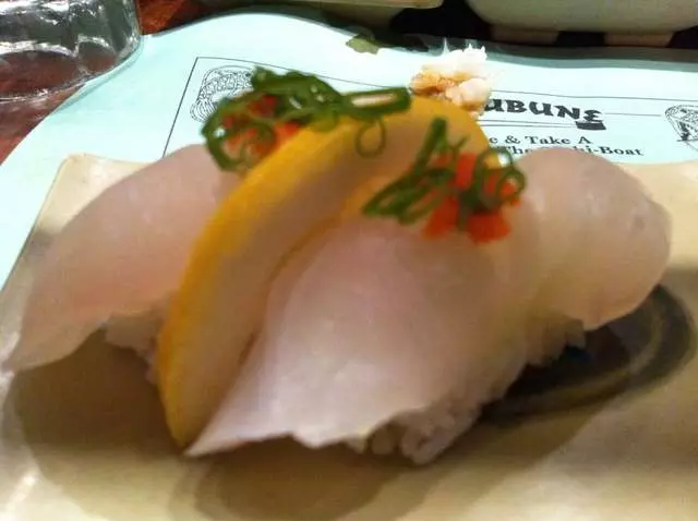 Warakubune Sushi