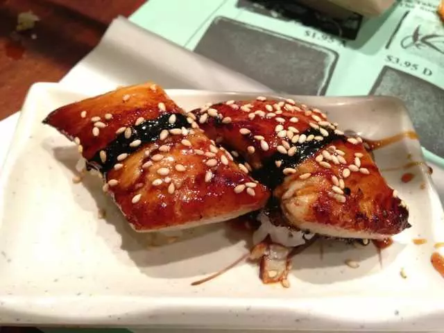 Warakubune Sushi