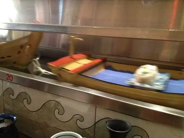 Warakubune Sushi