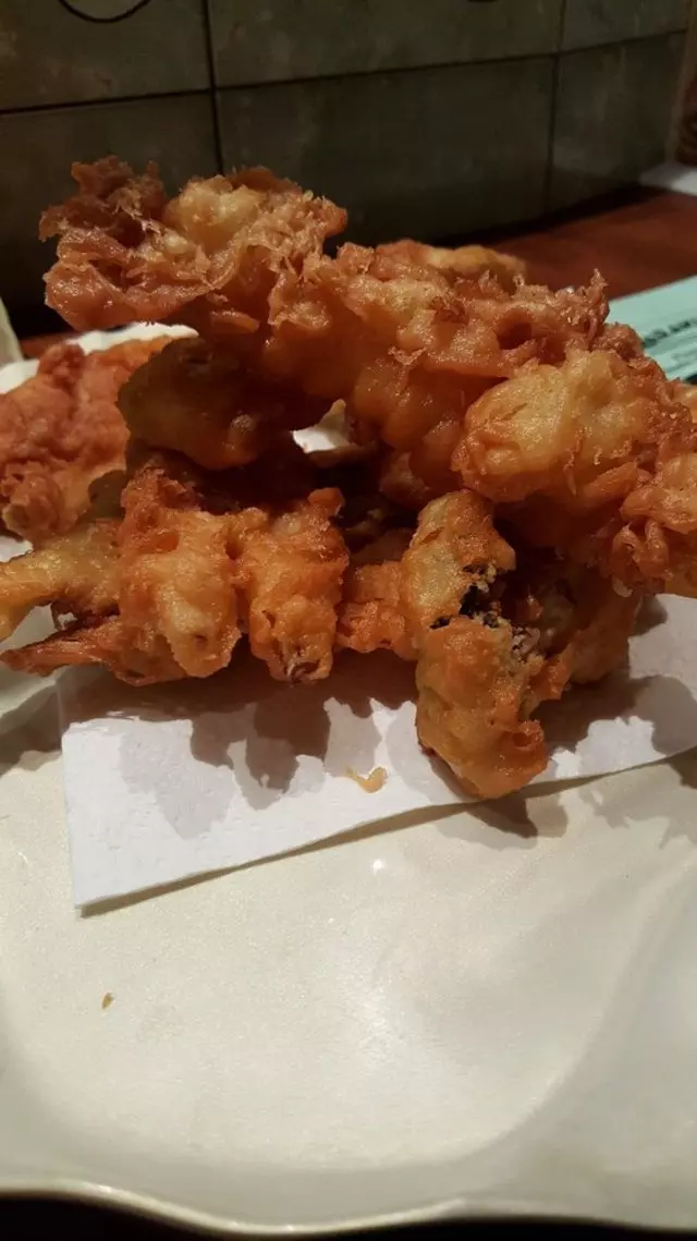 Warakubune Sushi