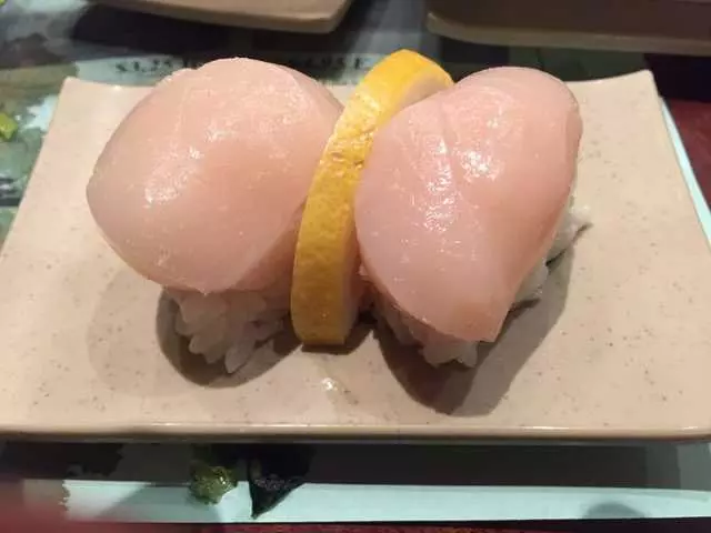 Warakubune Sushi