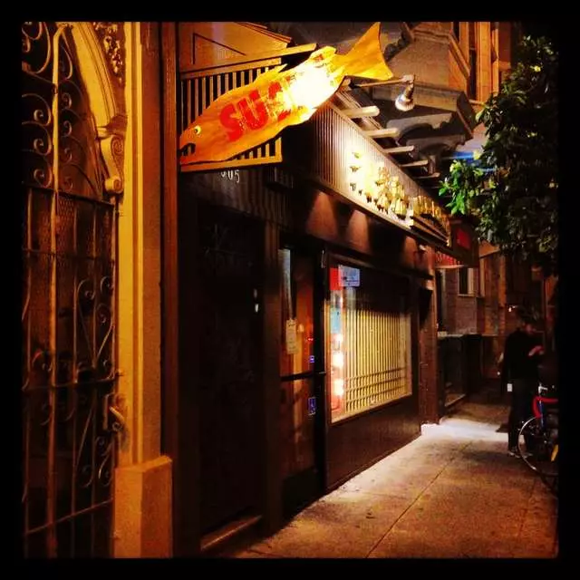 Warakubune Sushi