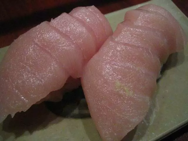 Warakubune Sushi