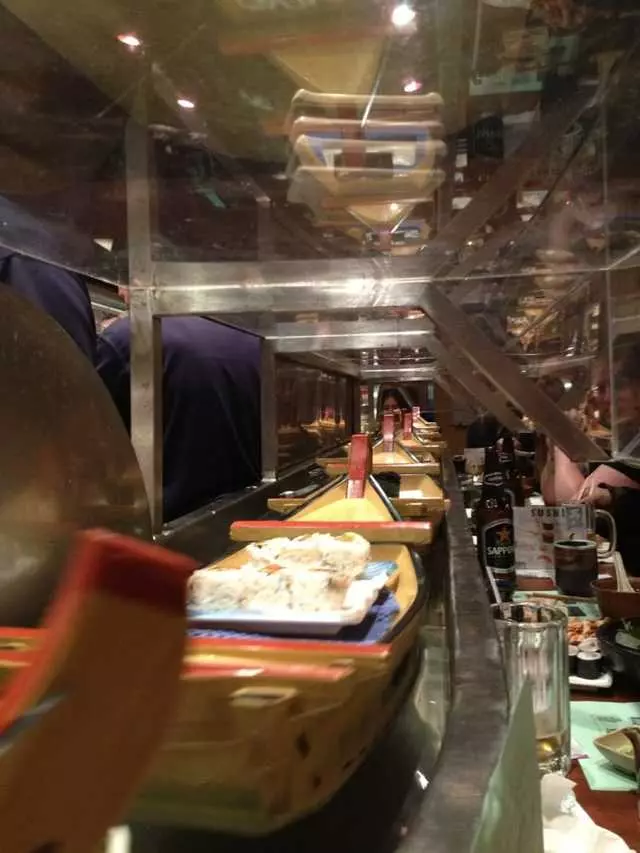 Warakubune Sushi