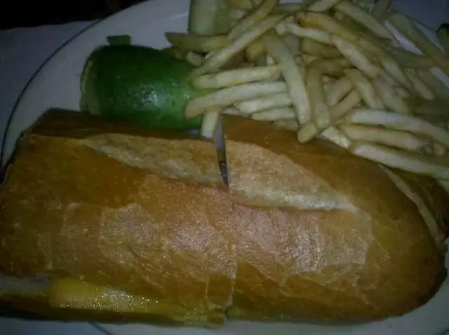 Double Play Bar & Grill